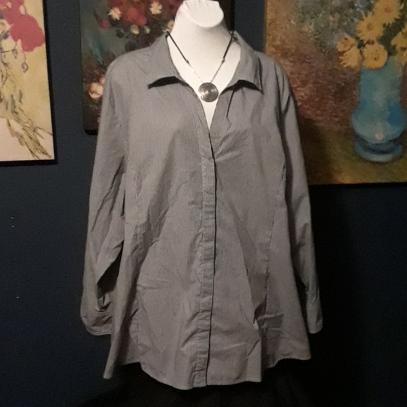 Blouse 4X Navy and White pinstripe - Picture 2 of 3
